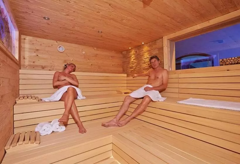 Alpeinernature Resort Tirol