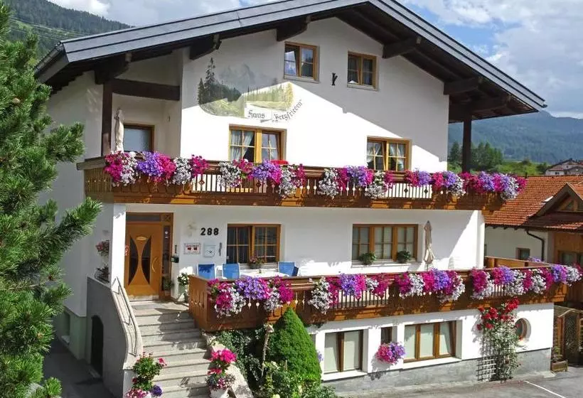 ベッドアンドブレックファースト Apart Pension Bergfrieden