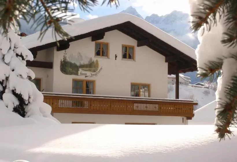 ベッドアンドブレックファースト Apart Pension Bergfrieden