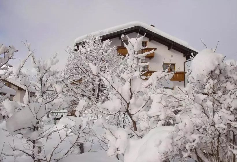 ベッドアンドブレックファースト Apart Pension Bergfrieden