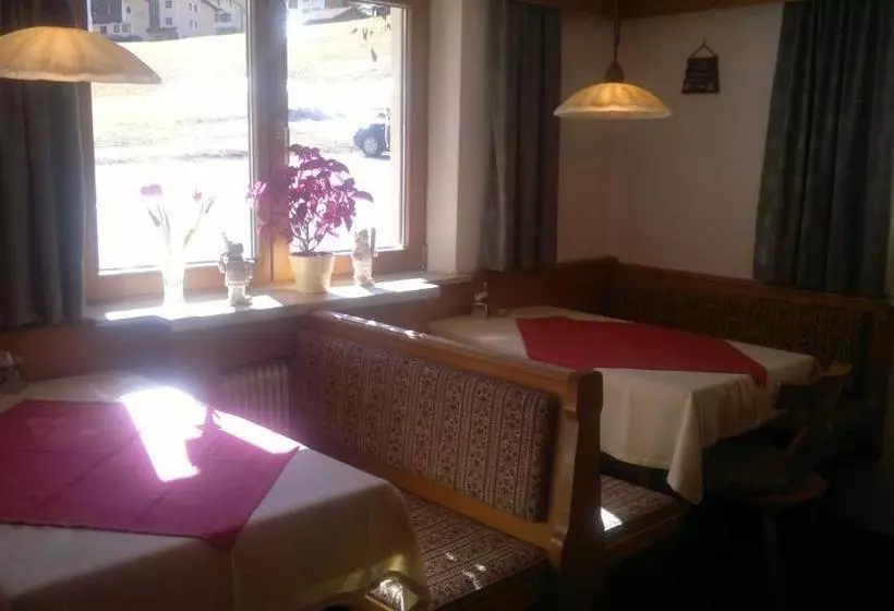 Bed and Breakfast Haus Hugo