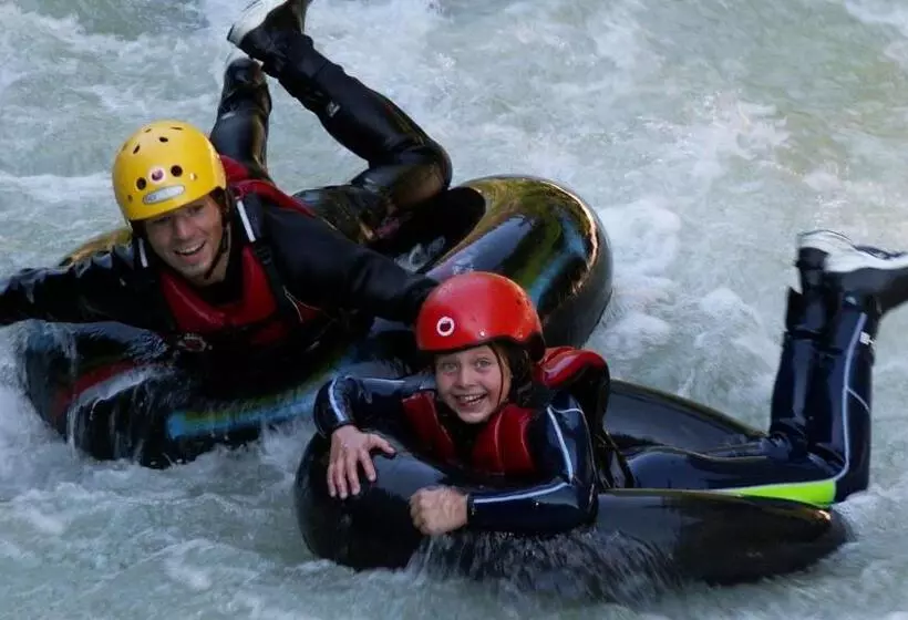 Bed and Breakfast Pension Alpina