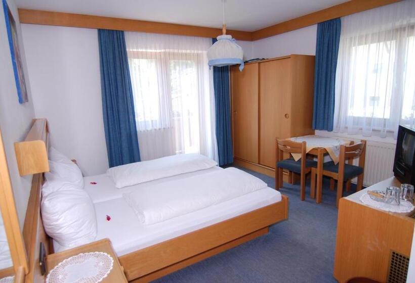 تختخواب و صبحانه Brixana