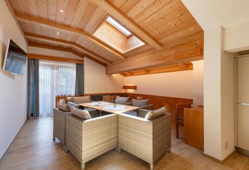 تختخواب و صبحانه Brixana