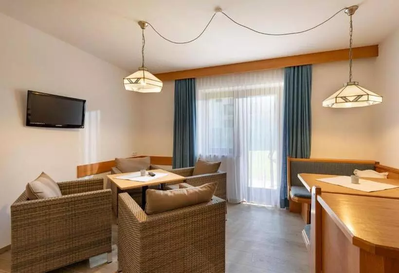 ベッドアンドブレックファースト Brixana