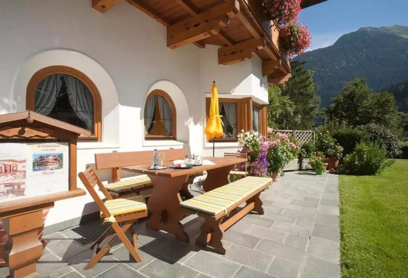 住宿加早餐 Margit