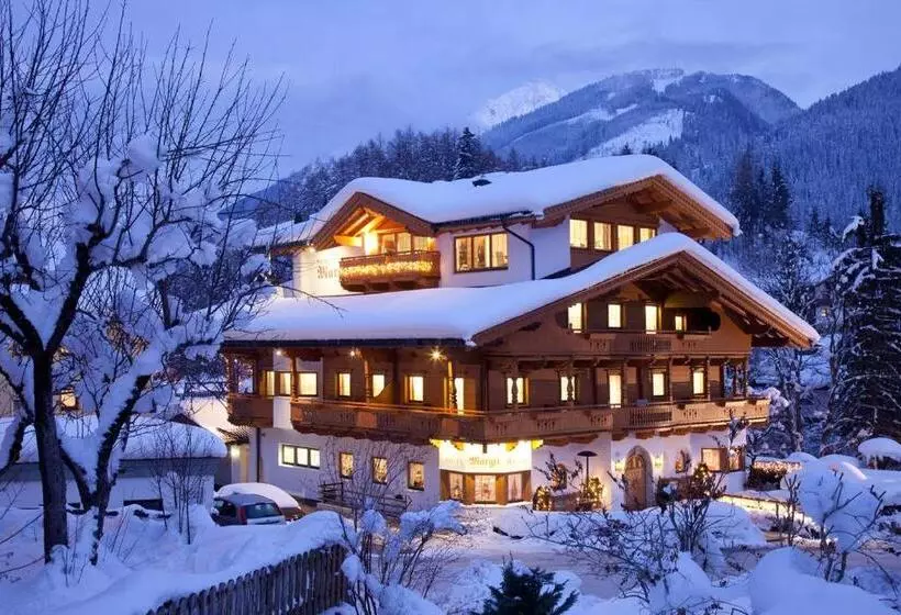 住宿加早餐 Margit