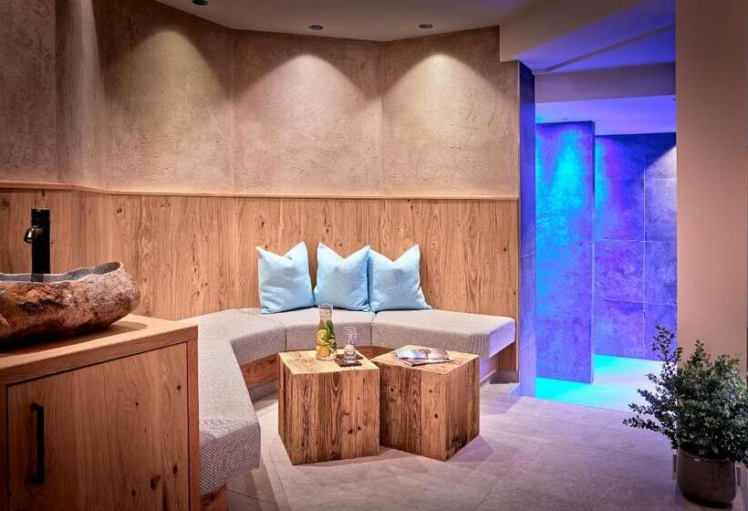 تختخواب و صبحانه Margit