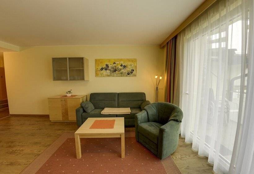 مبيت وإفطار Seepark Drobollach