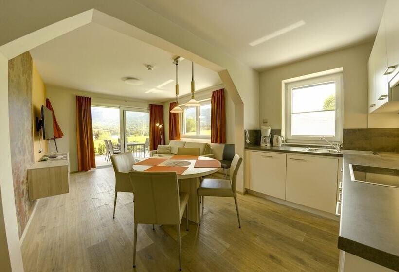 مبيت وإفطار Seepark Drobollach