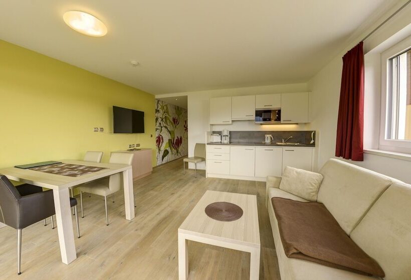 مبيت وإفطار Seepark Drobollach