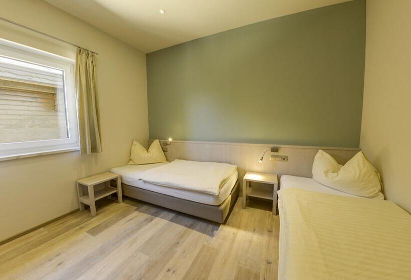 مبيت وإفطار Seepark Drobollach