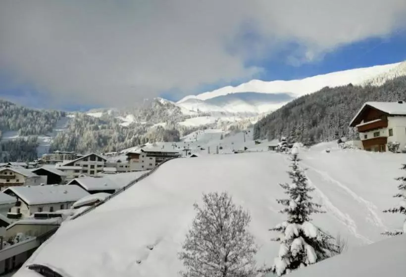 هتل Garni Alpendiamant