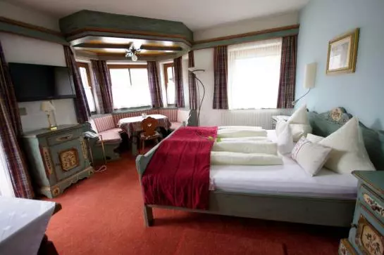 هتل Landhaus Carla