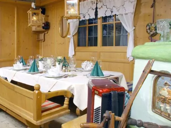 هتل Landhaus Carla