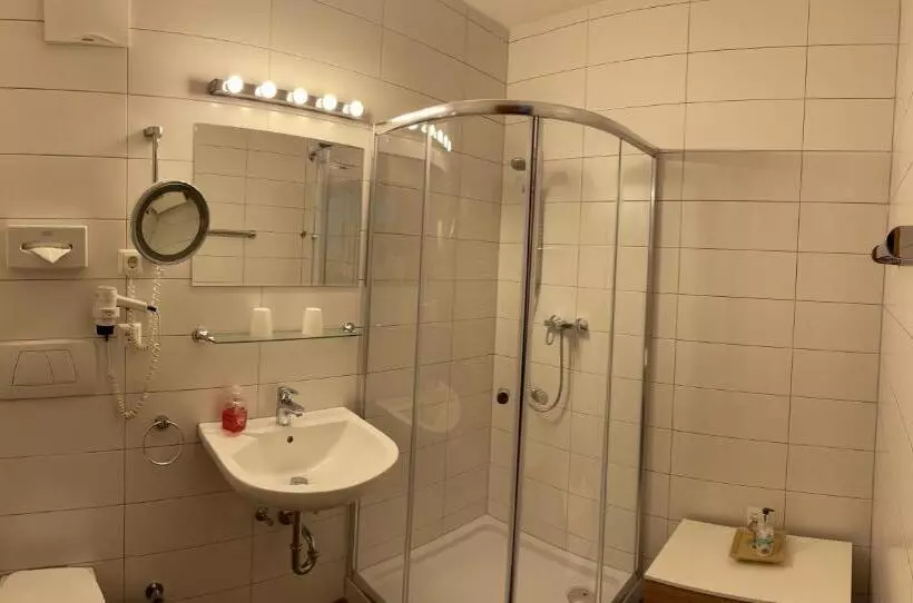 Отель Seehaus Kärnten Inn Mit Direktem Seezugang Und E Ladestation