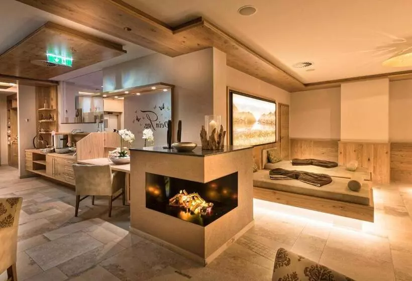 Отель Jennys Schlössl