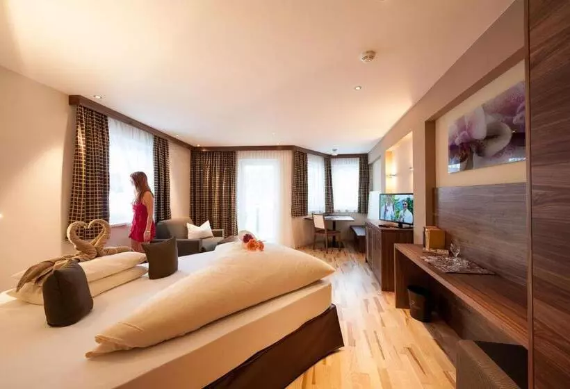 Отель Jennys Schlössl