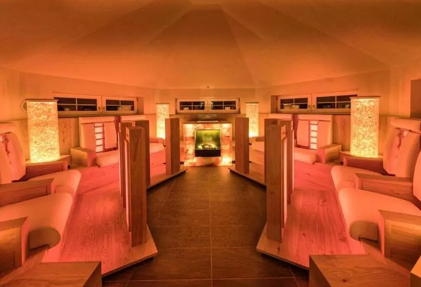 Отель Jennys Schlössl