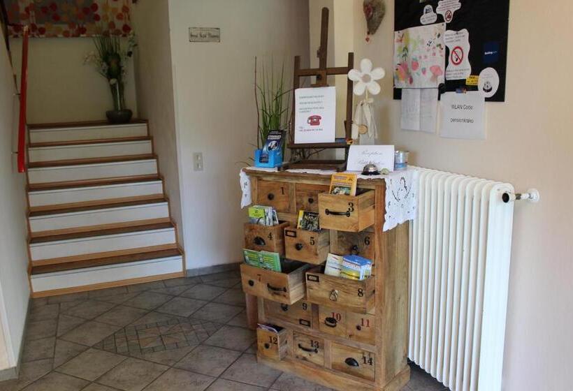 호텔 Pension Krakolinig