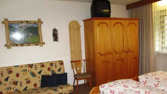 Aamiaismajoitus (B&B) Pension Sonnbichl