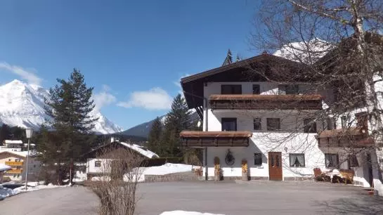 Aamiaismajoitus (B&B) Pension Sonnbichl