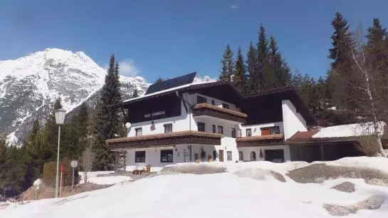 Aamiaismajoitus (B&B) Pension Sonnbichl