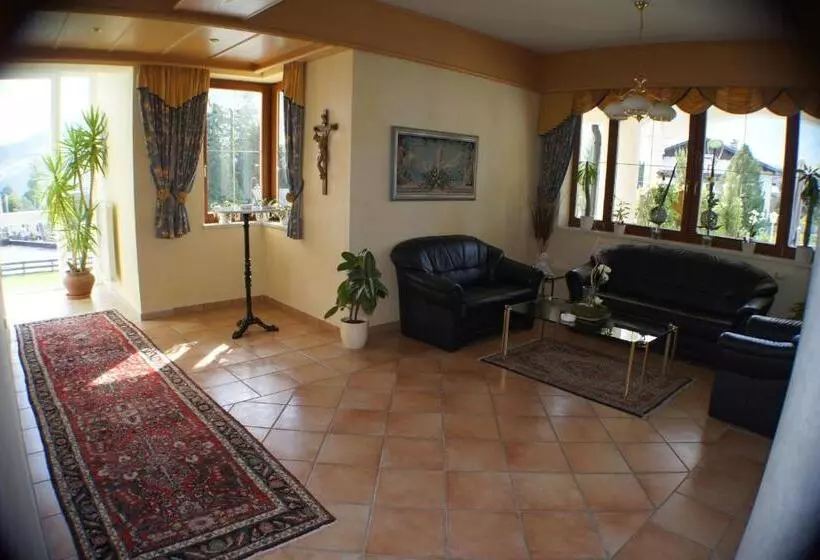 בית מלון כפרי Sonneck