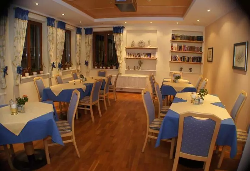 בית מלון כפרי Sonneck