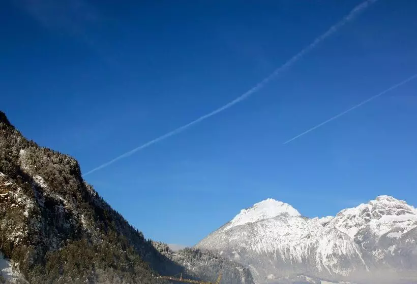 Отель Zum Senner Suites Zillertal