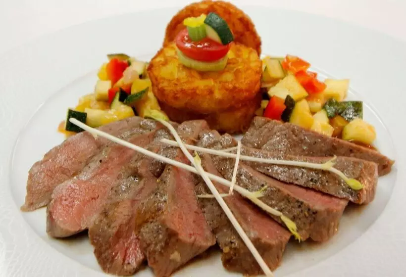 Отель Zum Senner Suites Zillertal