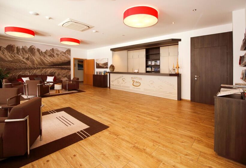 호텔 Zum Senner Suites Zillertal