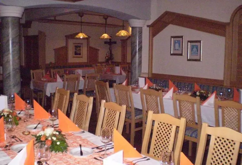 Пансион Gasthaus Hotel Feldschlange