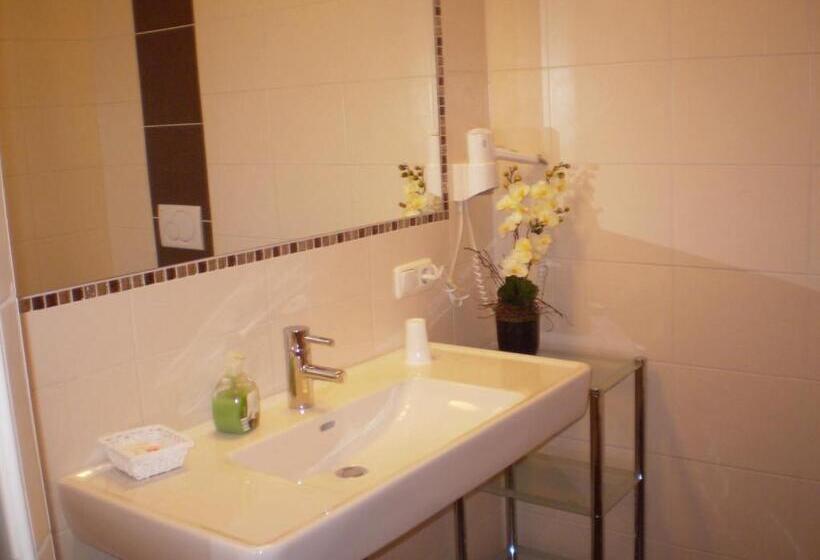 بنسيون Gasthaus Hotel Feldschlange