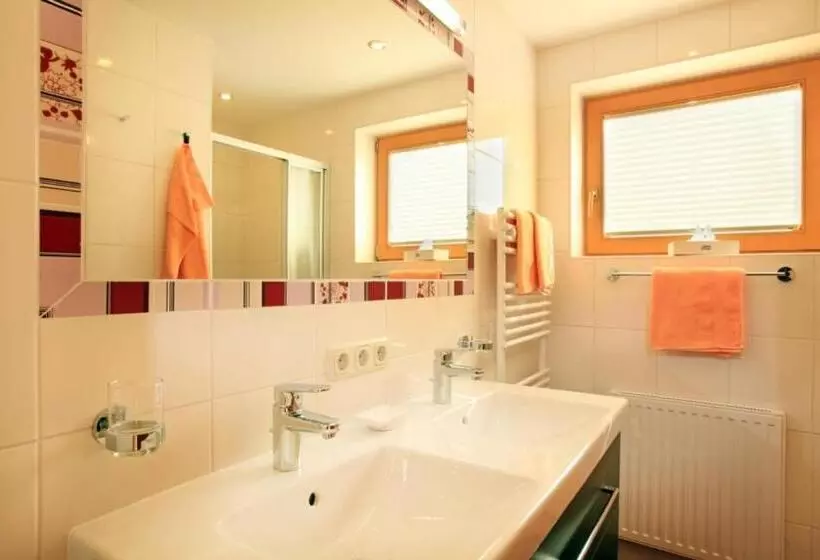 Пансион Gasthof Weberbauer