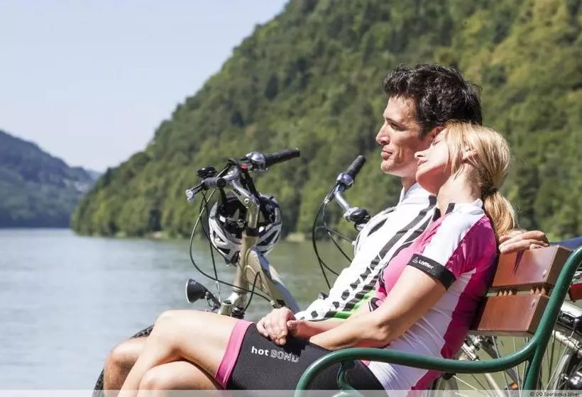 پانسیون Jugendgästehaus Linz