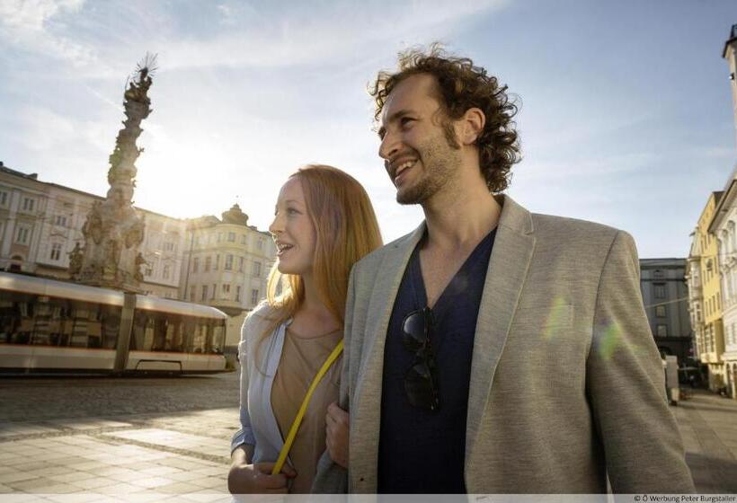 פנסיון Jugendgästehaus Linz