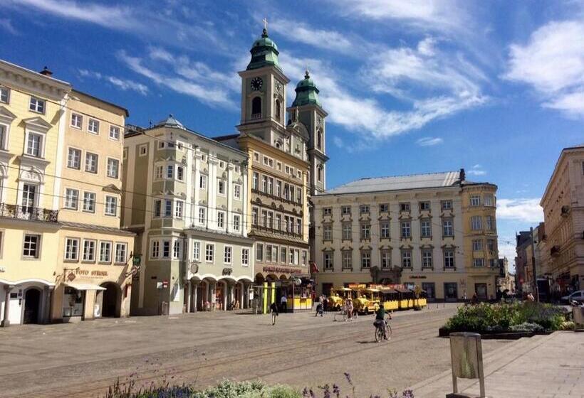 פנסיון Jugendgästehaus Linz