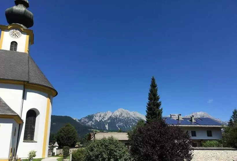 Tennenwirt Hotel & Guesthouse