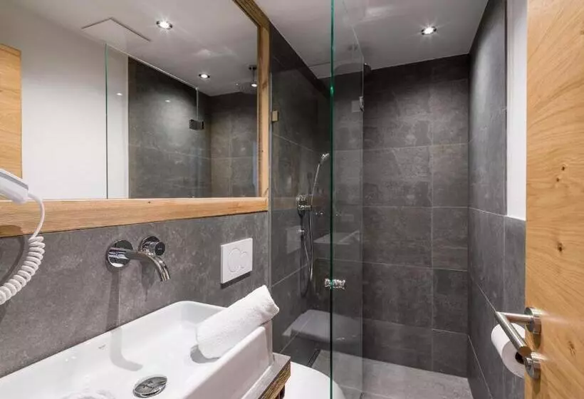 Tennenwirt Hotel & Guesthouse