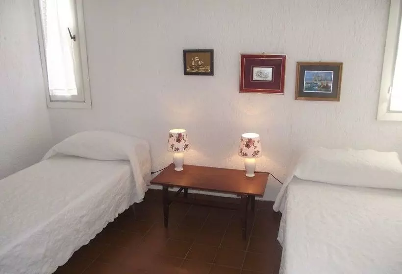 דירת נופש Terza Spiaggia & La Filasca   Apartments