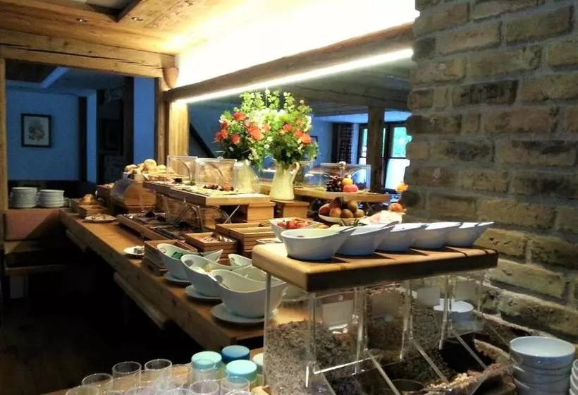 ホテル Alpenhof Annaberg