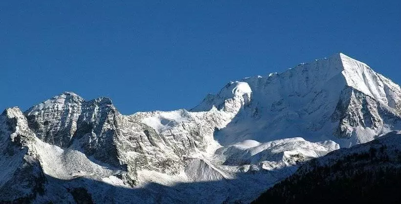 Отель Alpenrast