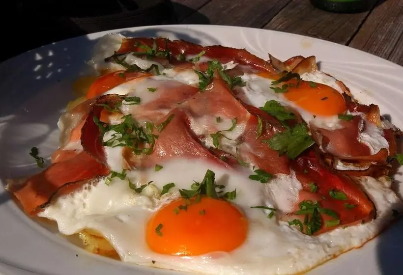 Отель Alpenrast