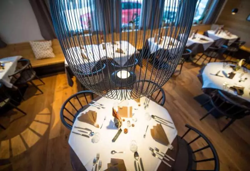 Отель Alpenrast