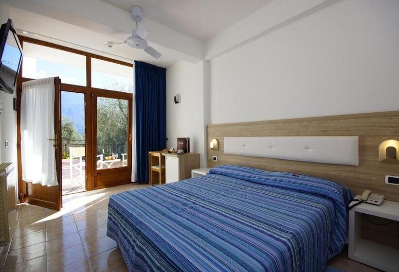 בית מלון כפרי Coste