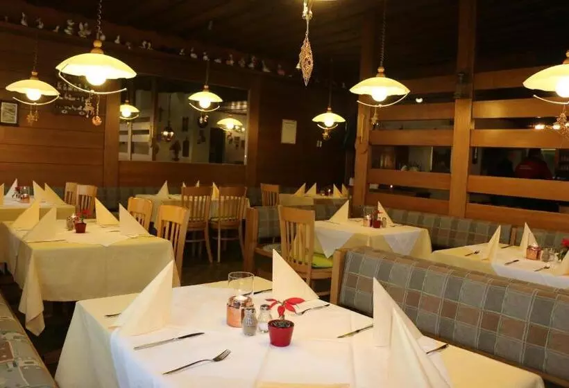 ホテル Gasthof Weissenbach