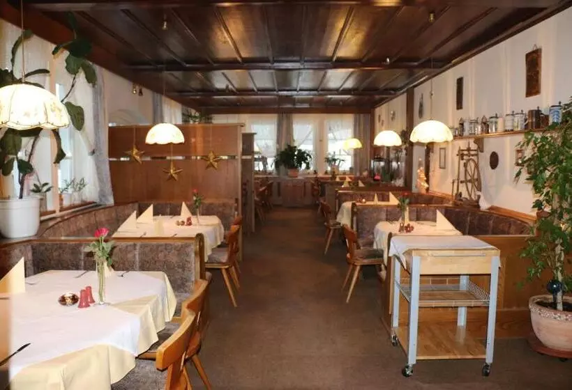 ホテル Gasthof Weissenbach