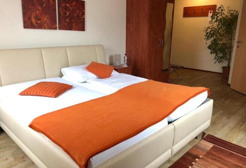 فندق Gösser Bachgasslhof    Bed And Breakfast    Apartments