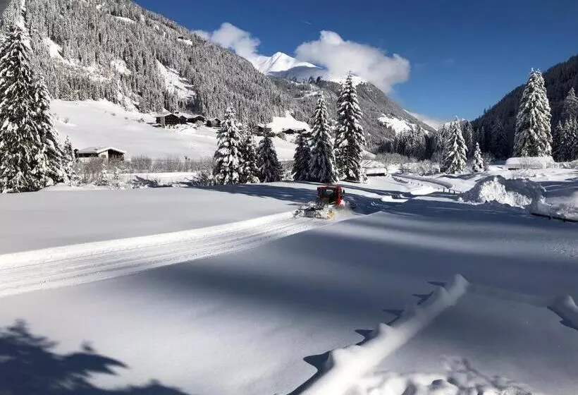 ホテル Haus Waltraud